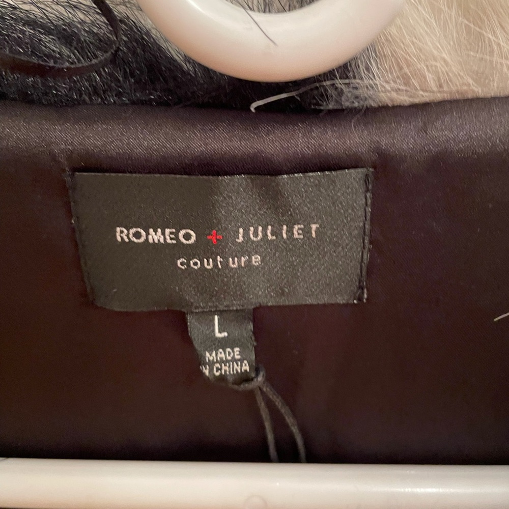 Faux Fur Vest - Picture 4 of 6